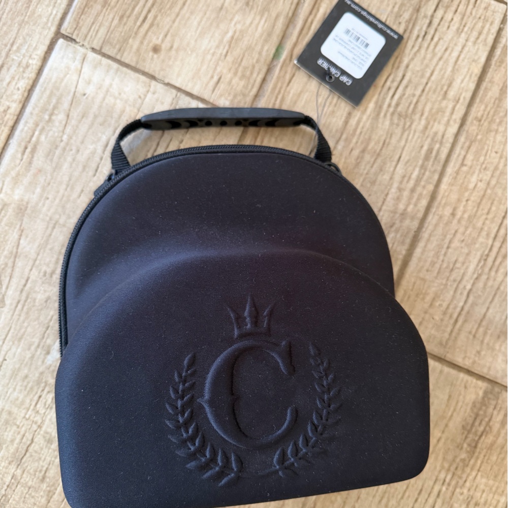 Culture Kings cap carrier